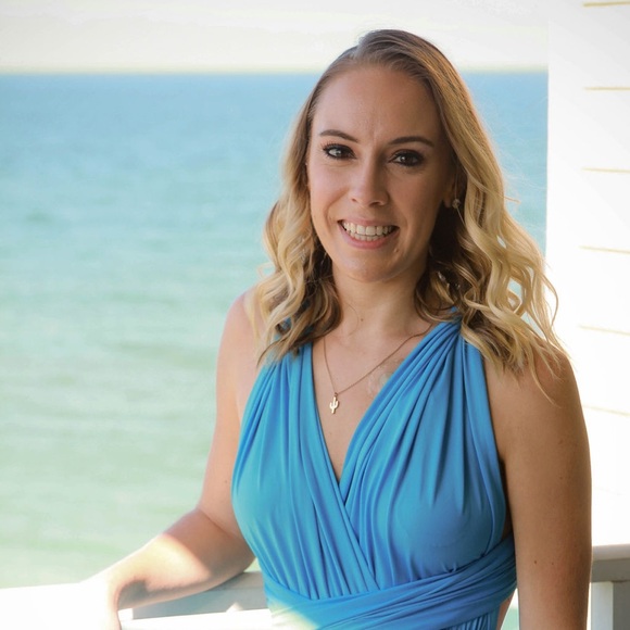 Meet your Posher, Michelle - Picture 2 of 3